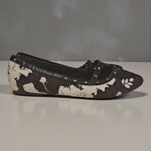 Avon Cushion Walk Pointed Toe Ballet Flats